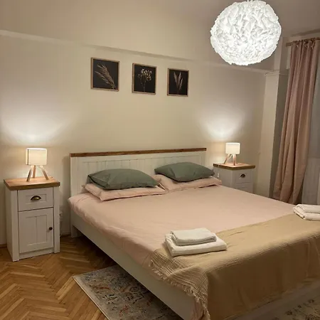 Panorama 7 - Ultracentral Apartment Iconic View *