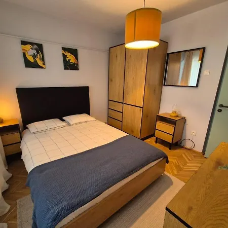 Panorama 7 - Ultracentral Apartment Iconic View