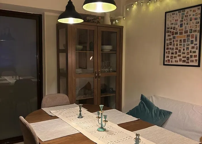 Panorama 7 - Ultracentral Iconic View