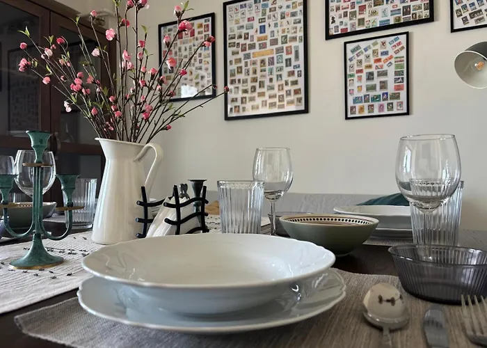 Panorama 7 - Ultracentral Iconic View *